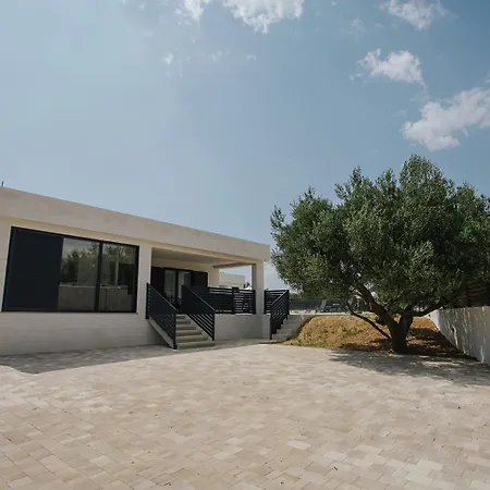 Oliva Villa Vrsine
